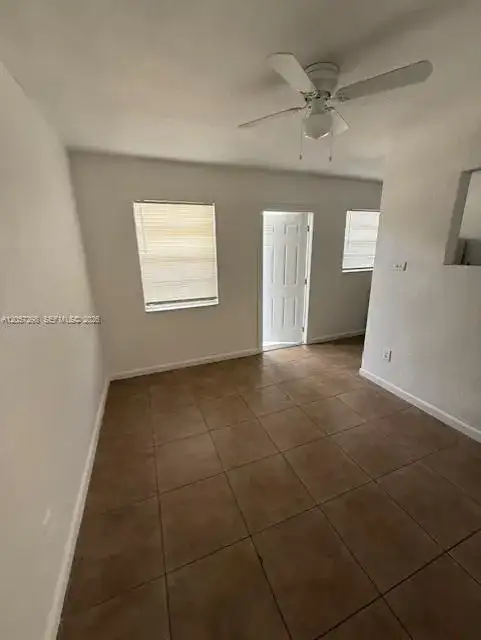 2554 NW 14th St # 3, Fort Lauderdale FL 33311 photo 5