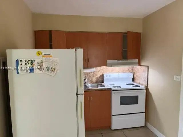 1112 NW 5th Ave # 3, Fort Lauderdale FL 33311 photo 3