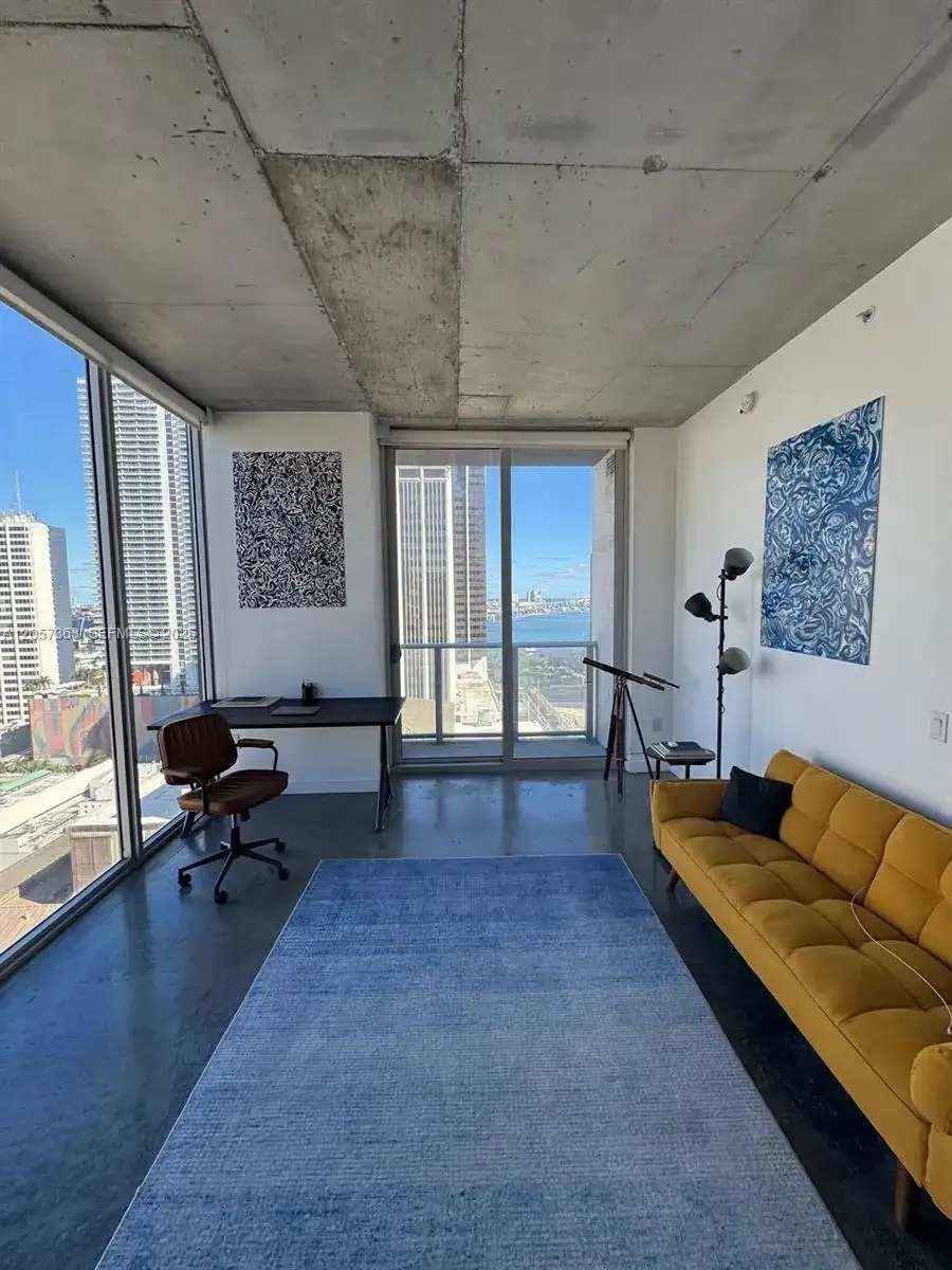 151 SE 1st St # 2102, Miami FL 33131 photo 4