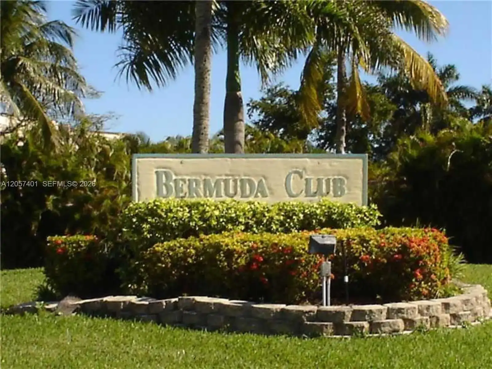 6090 NW 64th Ave # 311, Tamarac FL 33319 photo 2