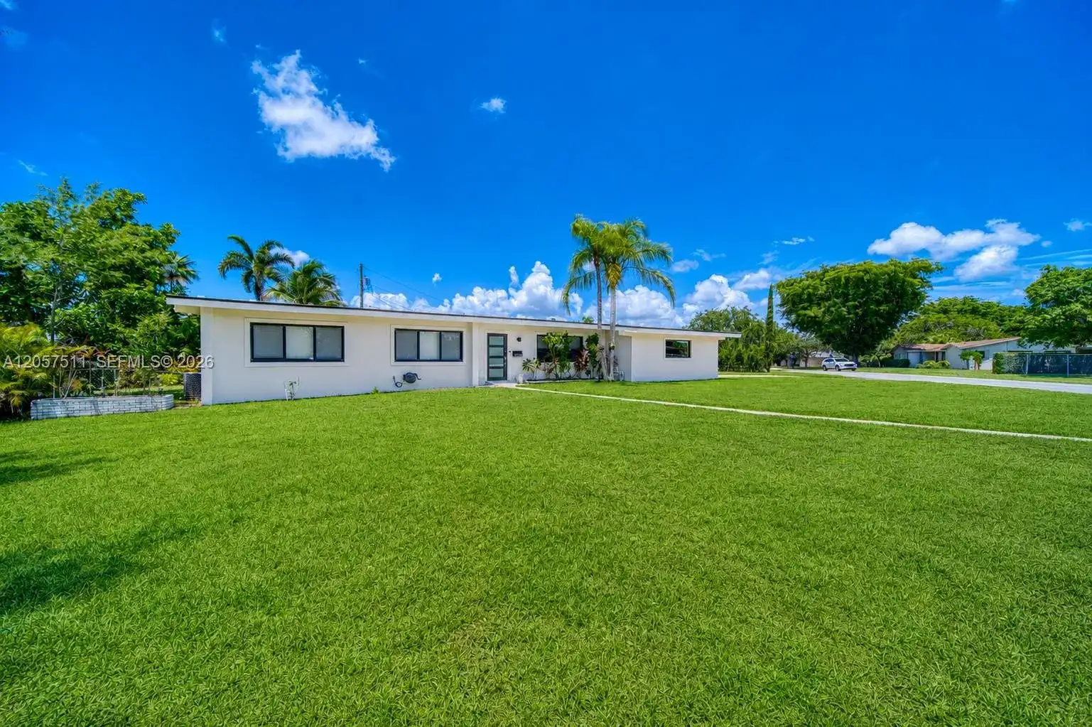 9200 SW 178th St, Palmetto Bay FL 33157 photo 2