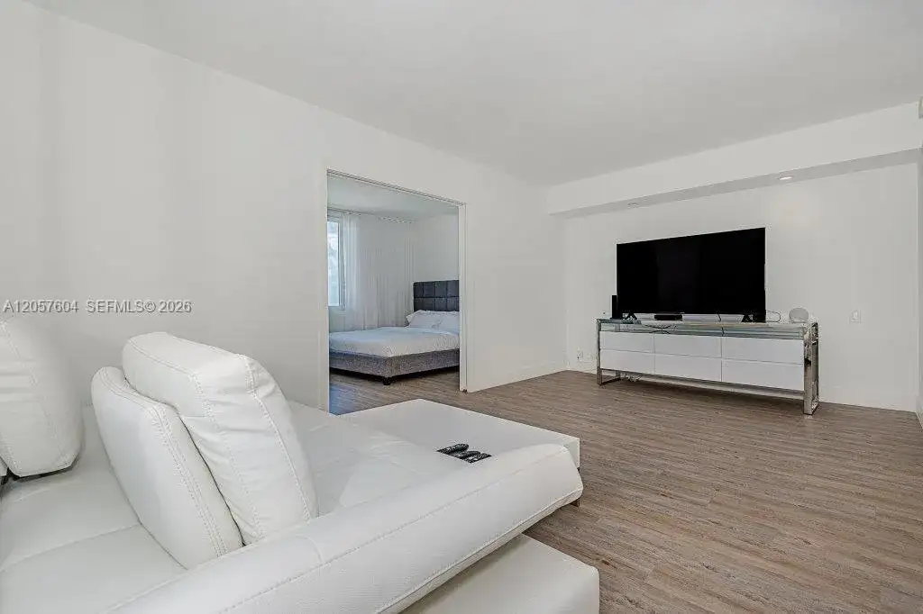 2301 Collins Ave # 1528, Miami Beach FL 33139 photo 3