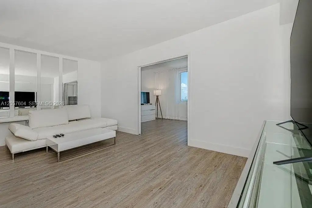 2301 Collins Ave # 1528, Miami Beach FL 33139 photo 5