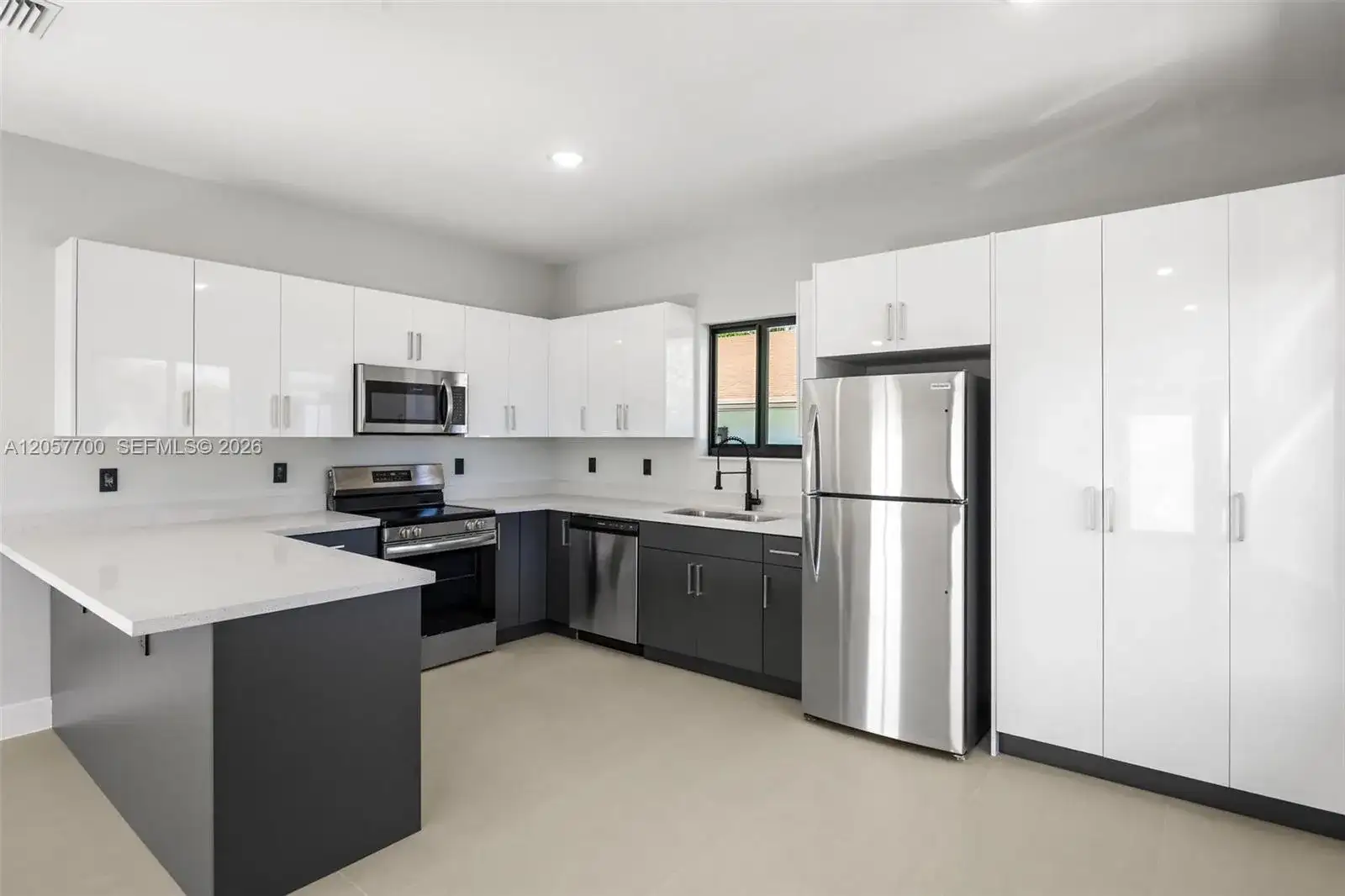 601 NW 3rd Ave # A, Hallandale Beach FL 33009 photo 3