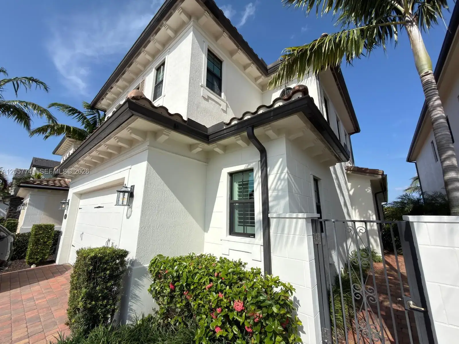 455 SW 113th Ln # 455, Pembroke Pines FL 33025 photo 3