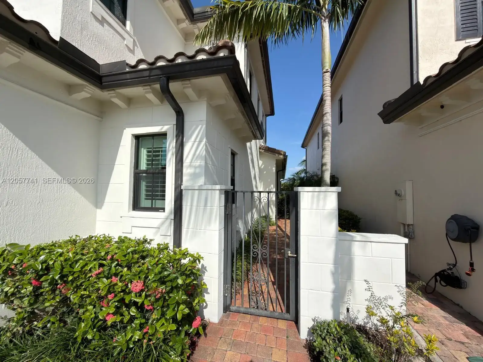 455 SW 113th Ln # 455, Pembroke Pines FL 33025 photo 5