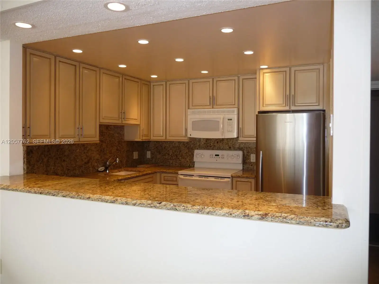 18071 Biscayne Blvd # 603, Aventura FL 33160 photo 5