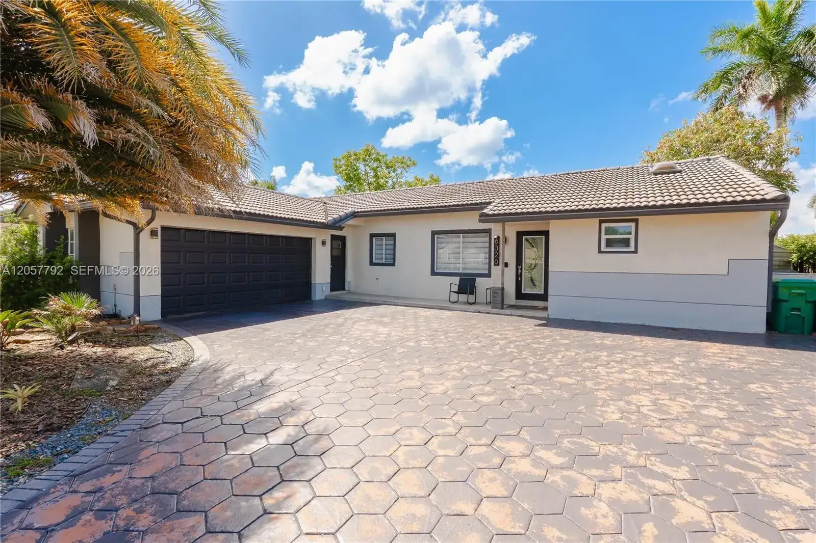 6320 NW 199th St, Hialeah FL 33015 photo 2