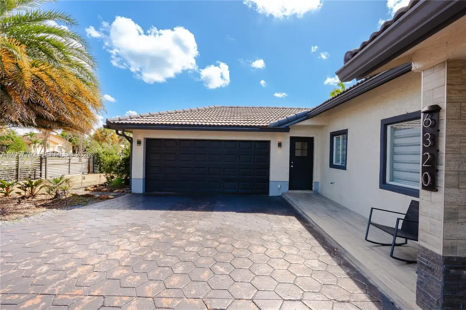 6320 NW 199th St, Hialeah FL 33015 photo 3