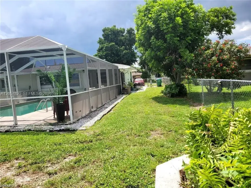 2705 SE 17TH AVE, Cape Coral FL 33904 photo 5