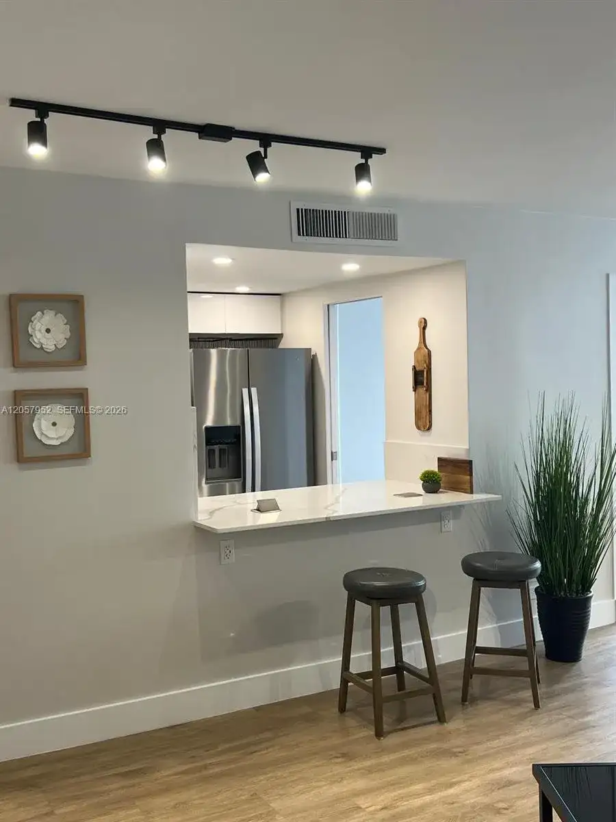 251 174th St # 1215, Sunny Isles Beach FL 33160 photo 5