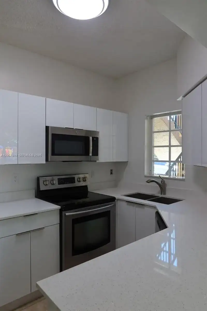 18340 NW 68th Ave # A, Hialeah FL 33015 photo 4