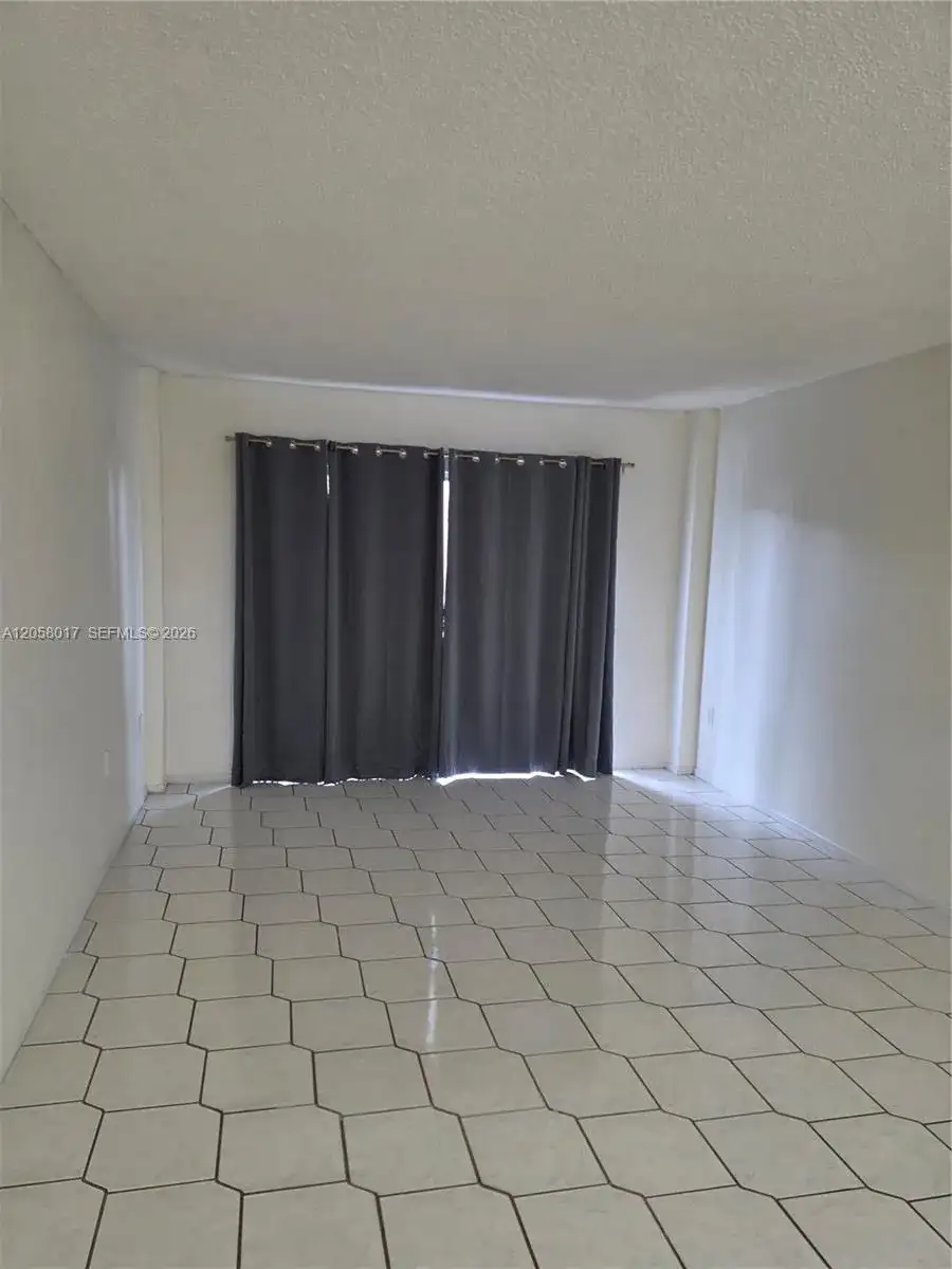 4158 Inverrary Dr # 308, Lauderhill FL 33319 photo 4