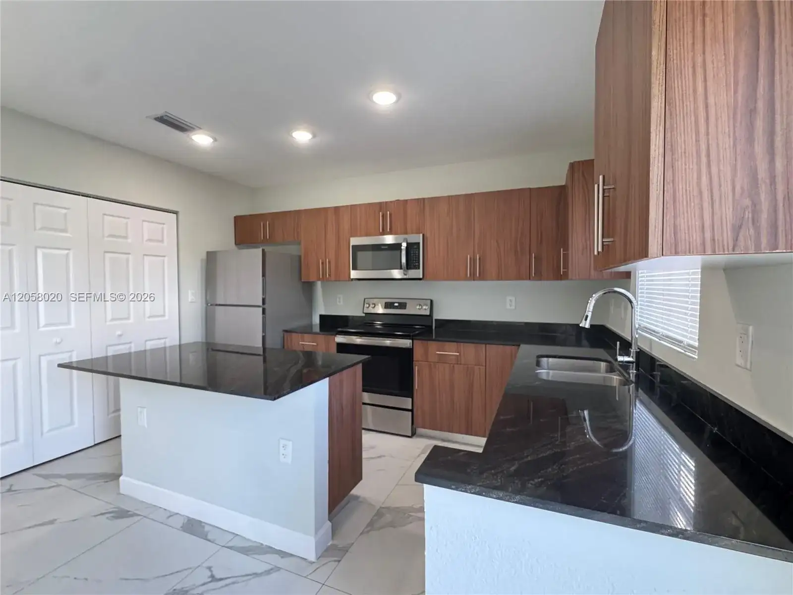 1310 NW 6th Ave # G, Florida City FL 33034 photo 4