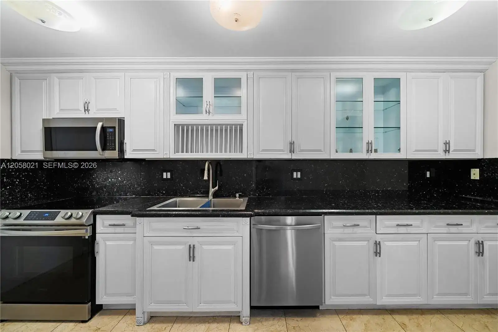 18011 Biscayne Blvd # 902, Aventura FL 33160 photo 2