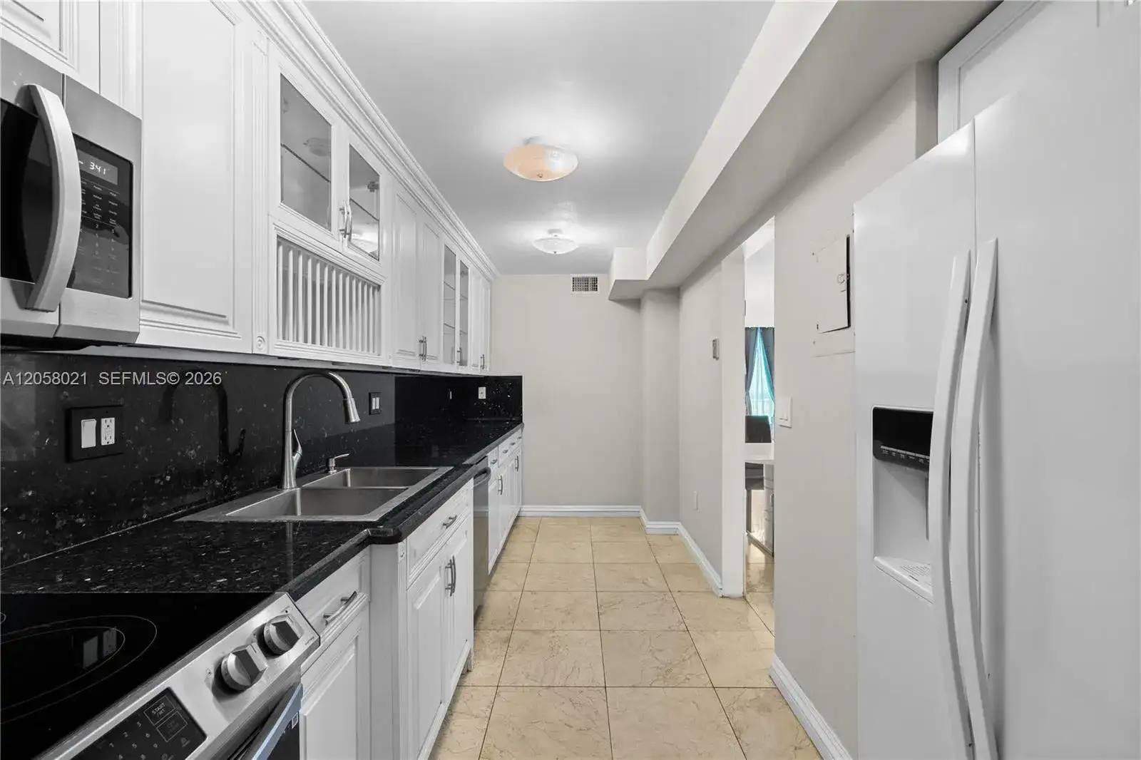 18011 Biscayne Blvd # 902, Aventura FL 33160 photo 3