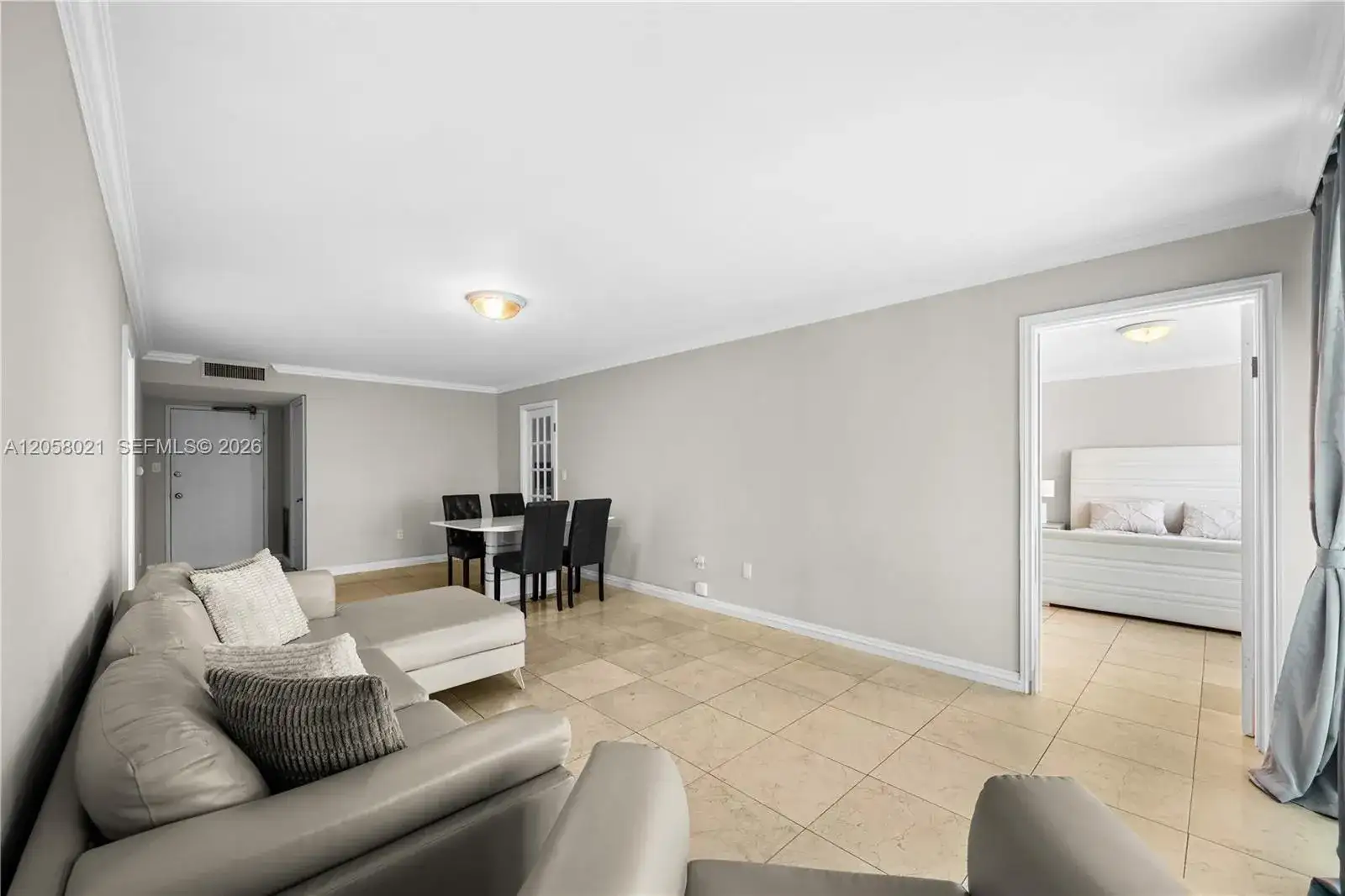 18011 Biscayne Blvd # 902, Aventura FL 33160 photo 5