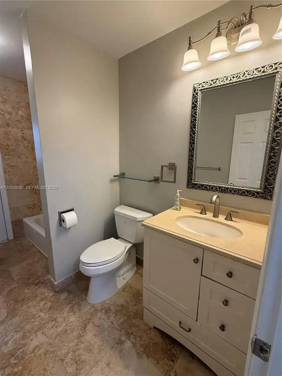 1560 NW 12th Way, Boca Raton FL 33486 photo 4
