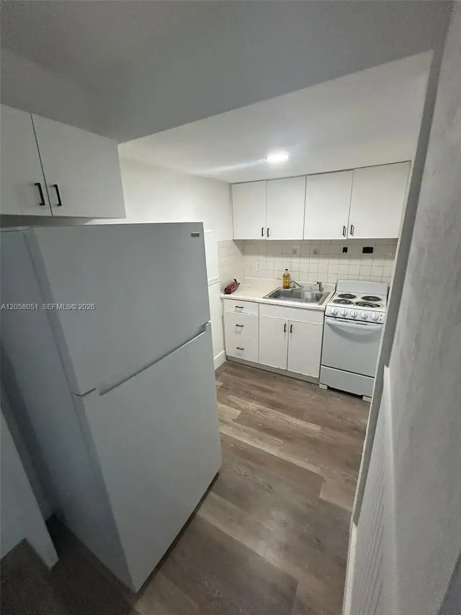 1035 N Andrews Ave # 6, Fort Lauderdale FL 33311 photo 2