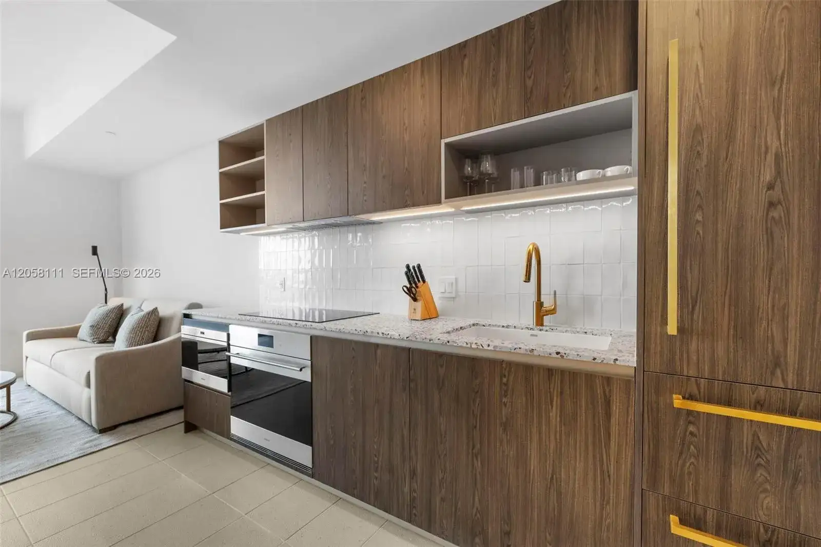 159 NE 6th St # 5008, Miami FL 33132 photo 3