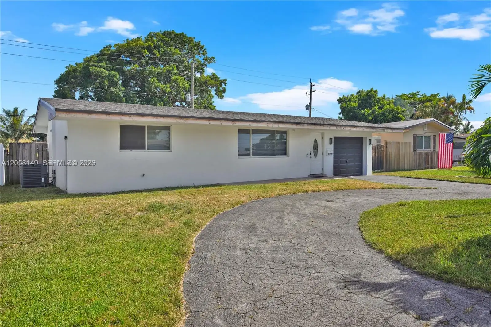 8720 NW 11th St, Pembroke Pines FL 33024 photo 4
