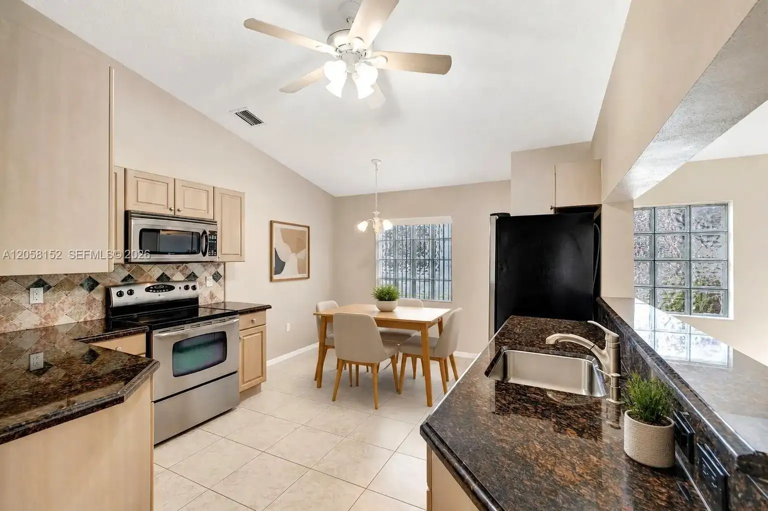16249 NW 24th St, Pembroke Pines FL 33028 photo 3