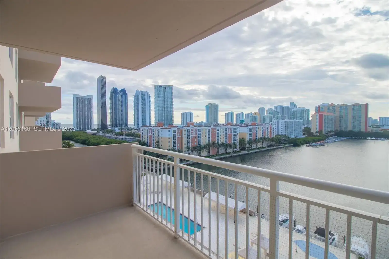 250 174th St # 2102, Sunny Isles Beach FL 33160 photo 2