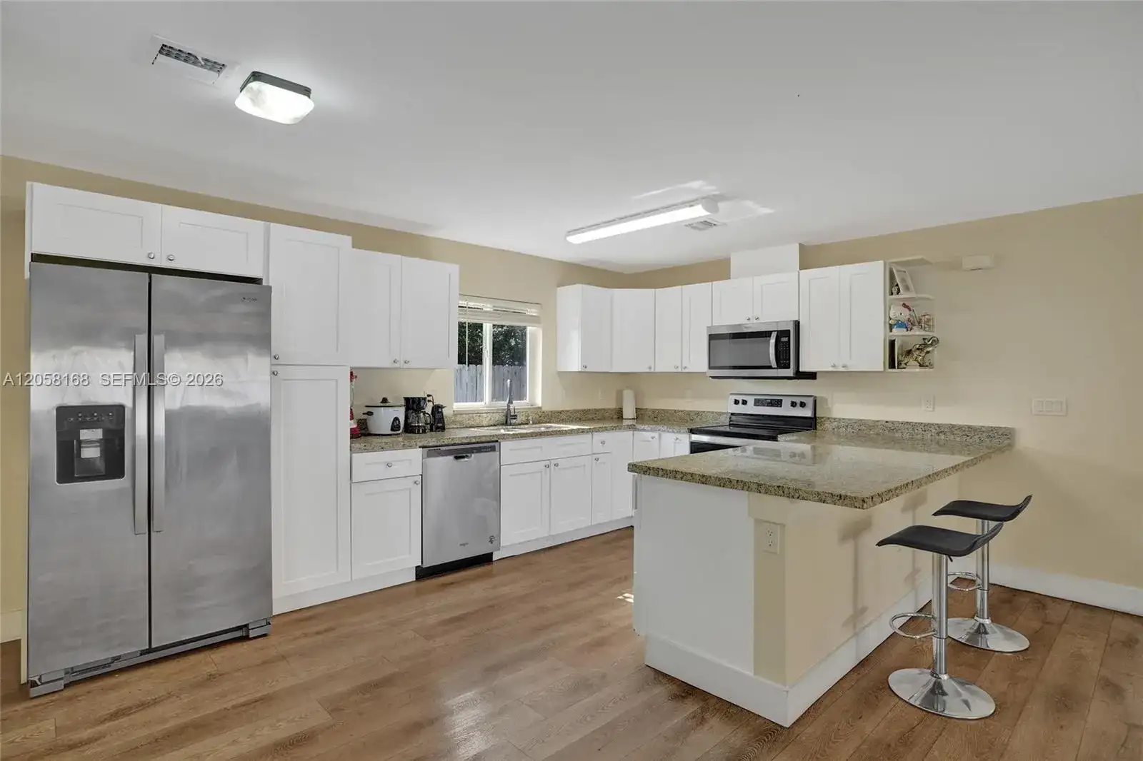 2820 NW 4th St, Pompano Beach FL 33069 photo 3