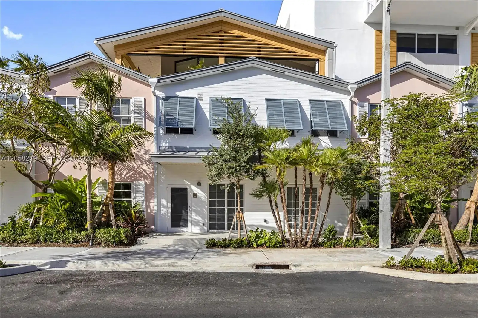 3335 Thomas Ave # 103, Miami FL 33133 photo 2