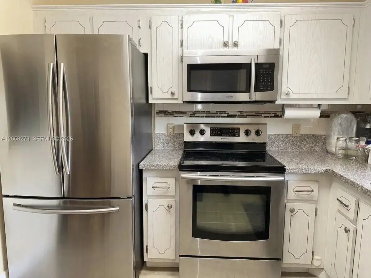 9801 Sunrise Lakes Blvd # 203, Sunrise FL 33322 photo 3