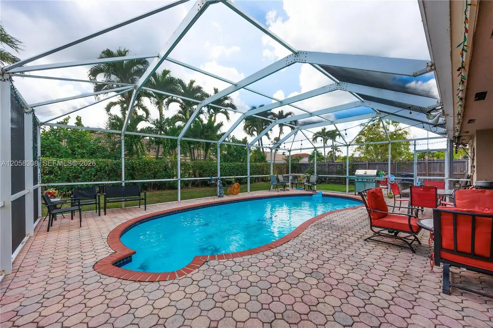 15330 SW 170th Ter, Miami FL 33187 photo 5