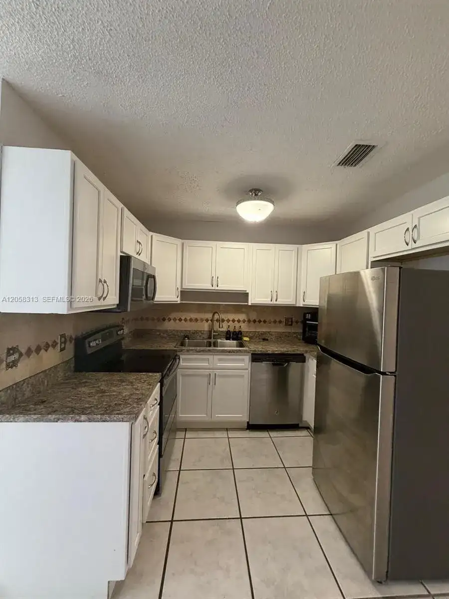 9116 NW 35th Pl, Sunrise FL 33351 photo 5