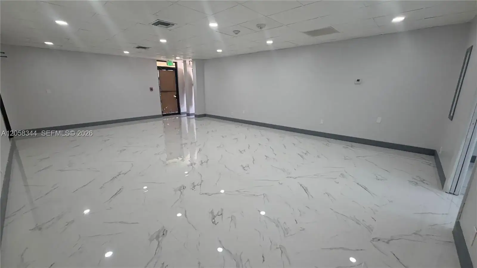 17001 N BAY RD, Sunny Isles Beach FL 33160 photo 3