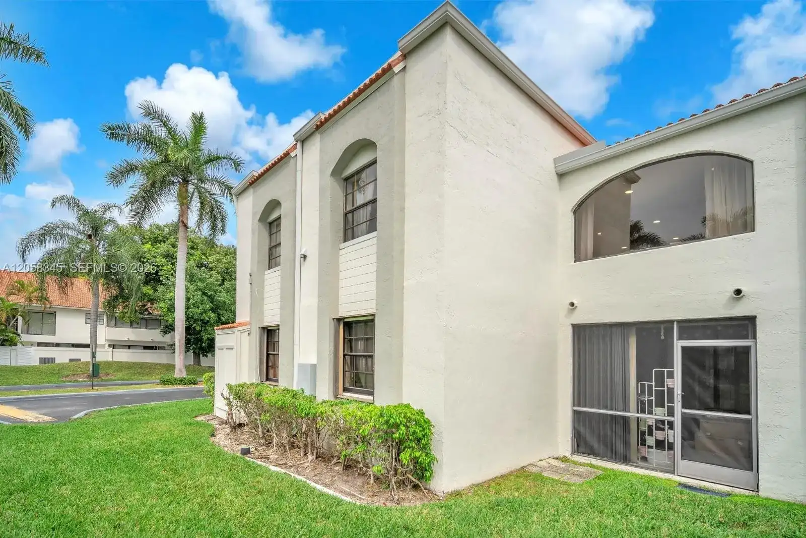 3571 Magellan Cir # 4, Aventura FL 33180 photo 2