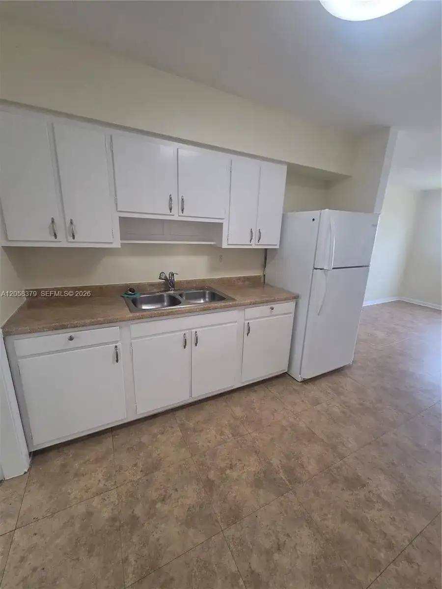 338 Hosbine St # 338, Fort Pierce FL 34982 photo 2