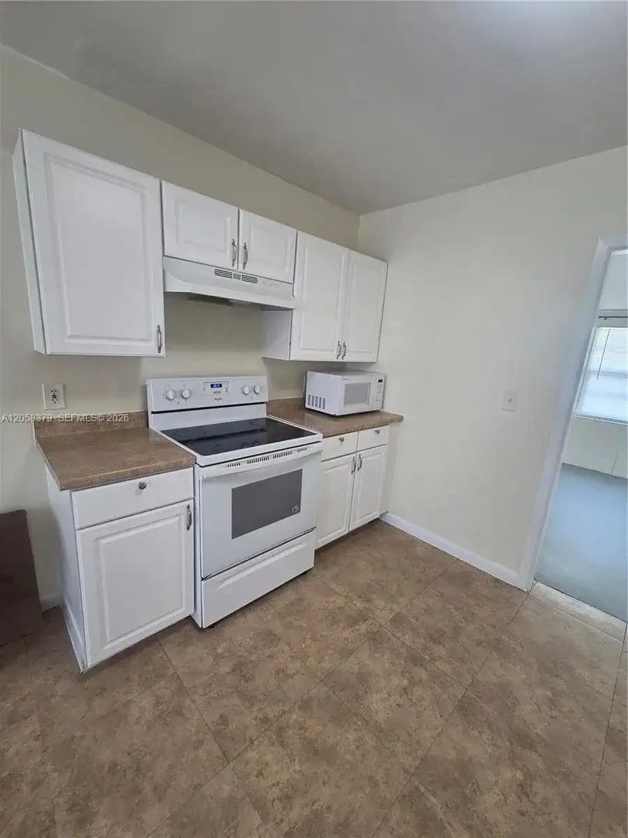 338 Hosbine St # 338, Fort Pierce FL 34982 photo 3