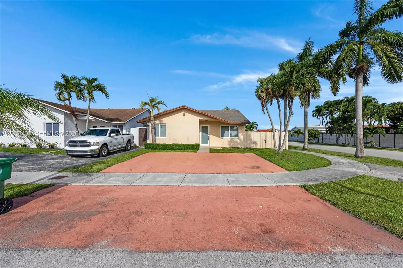 1616 SW 137th Pl, Miami FL 33175 photo 2