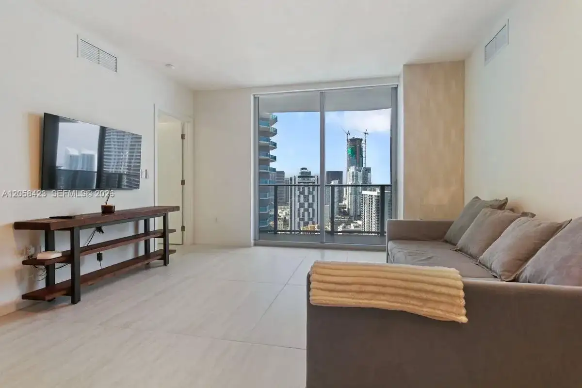 77 SE 5th Street # 3902, Miami FL 33131 photo 5