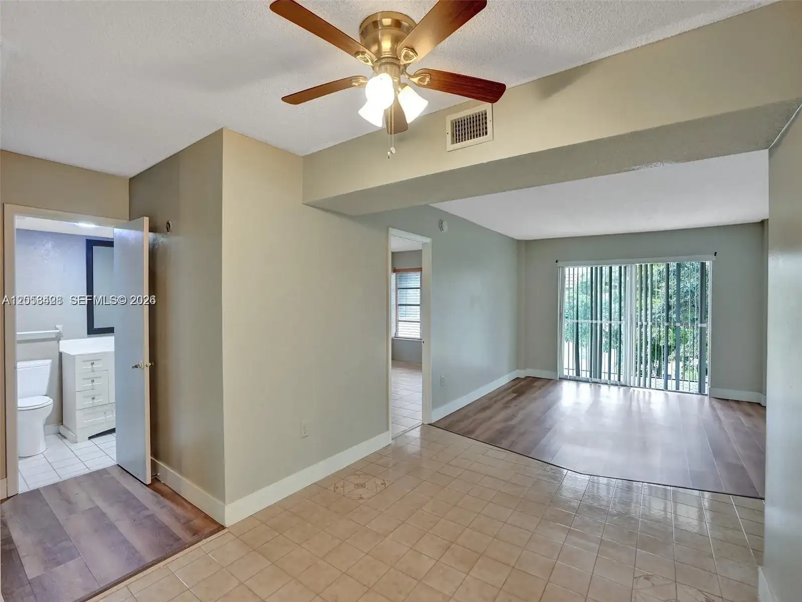 4166 Inverrary Dr # 403, Lauderhill FL 33319 photo 3