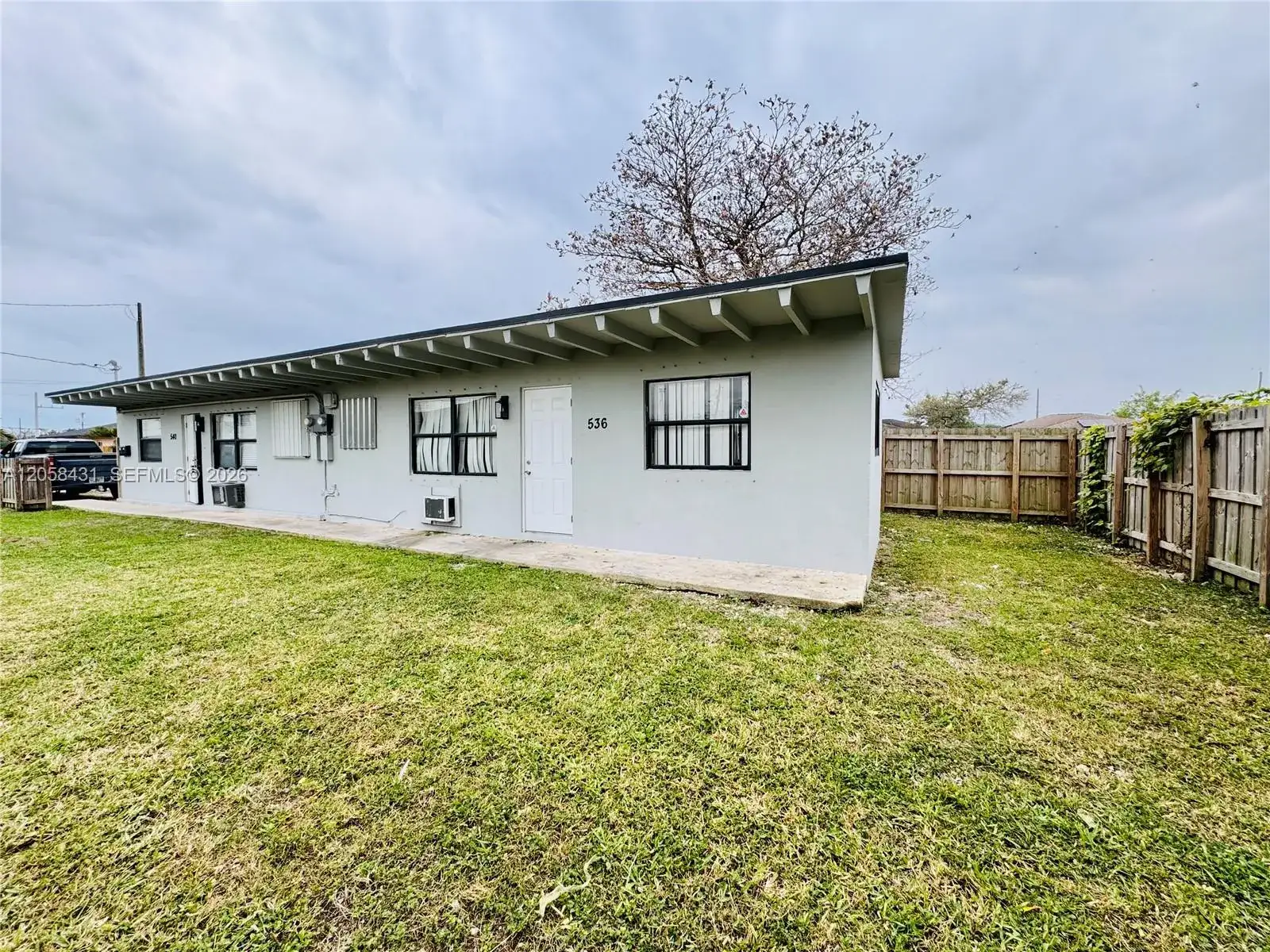 536 SW 6th Ter, Homestead FL 33030 photo 2