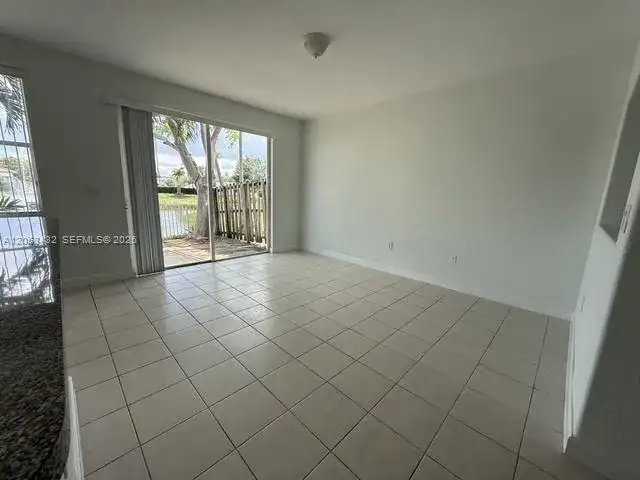 11419 NW 76th Ter, Doral FL 33178 photo 5