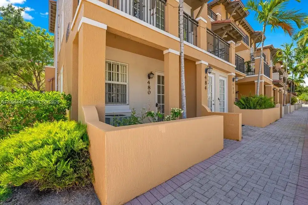 480 SW 147th Ave # 4616, Pembroke Pines FL 33027 photo 2
