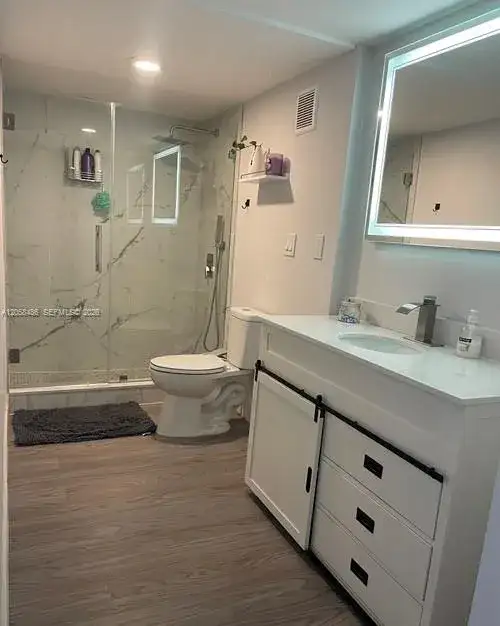 671 NE 195th St # 404E, Miami FL 33179 photo 4