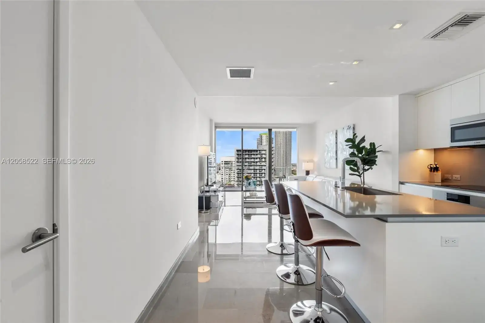 68 SE 6th St # 2306, Miami FL 33131 photo 3
