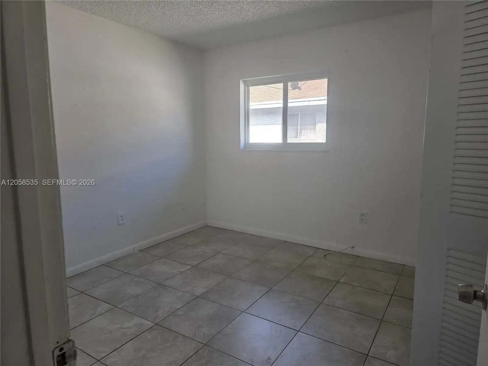 5525 W 24th Way # 11, Hialeah FL 33016 photo 2