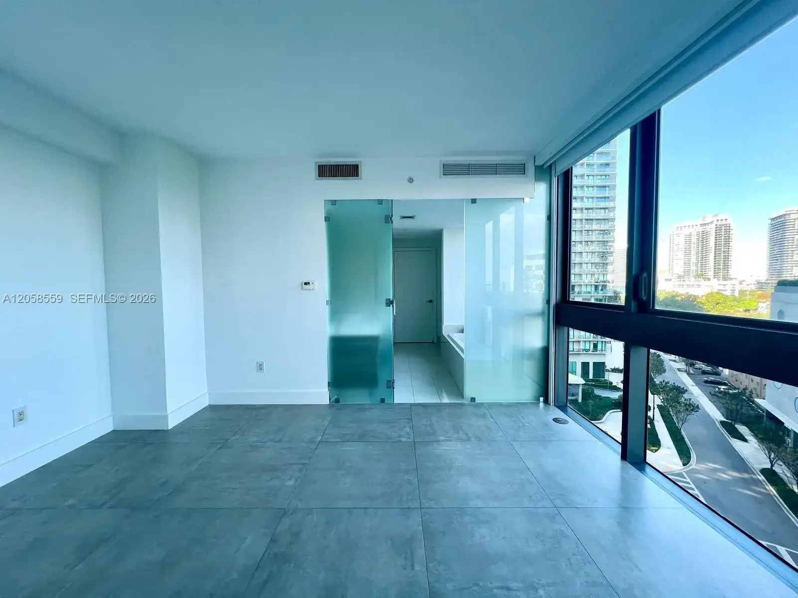 650 NE 32nd St # 908, Miami FL 33137 photo 4
