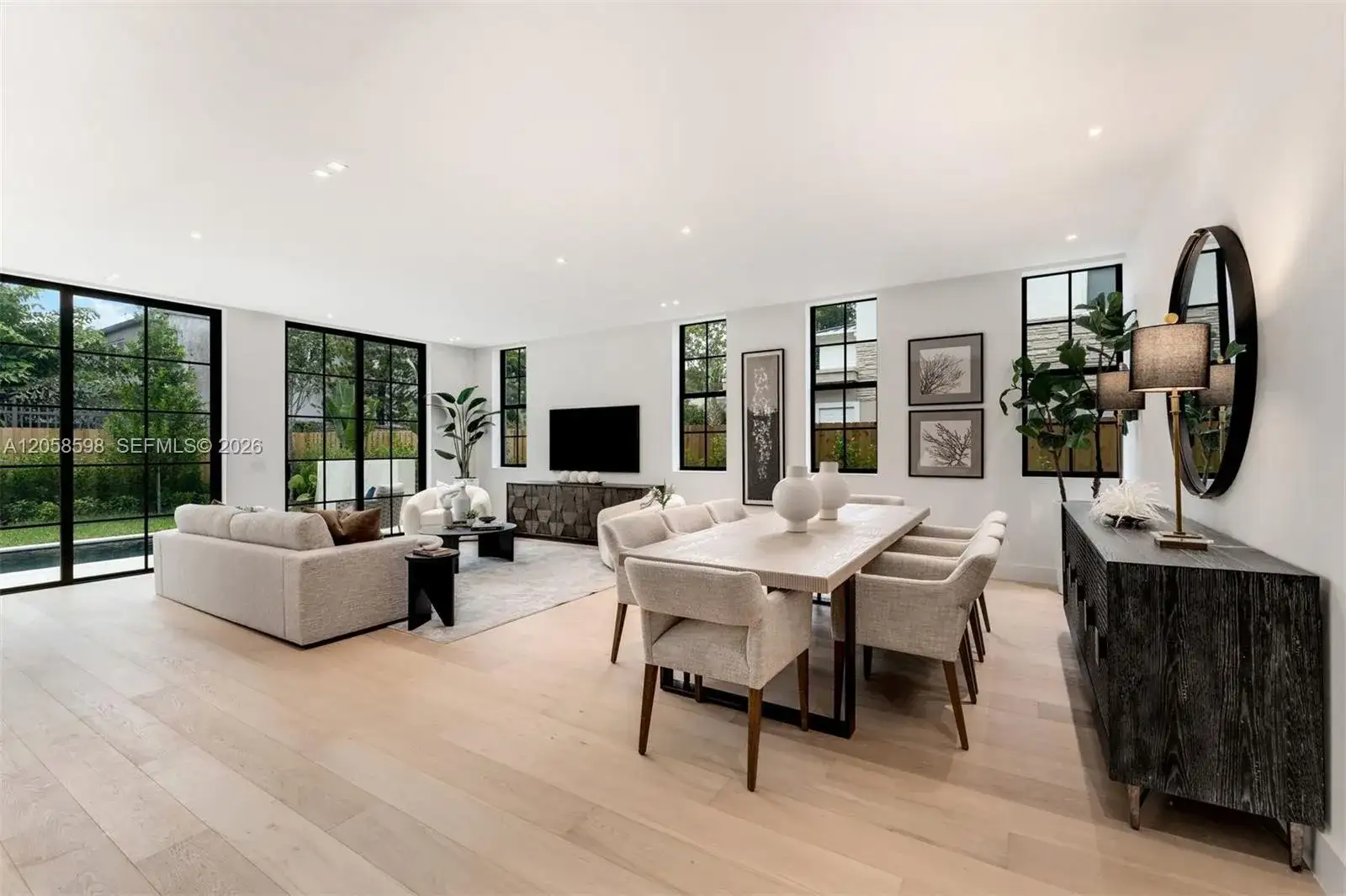 3352 Charles Ave, Miami FL 33133 photo 4