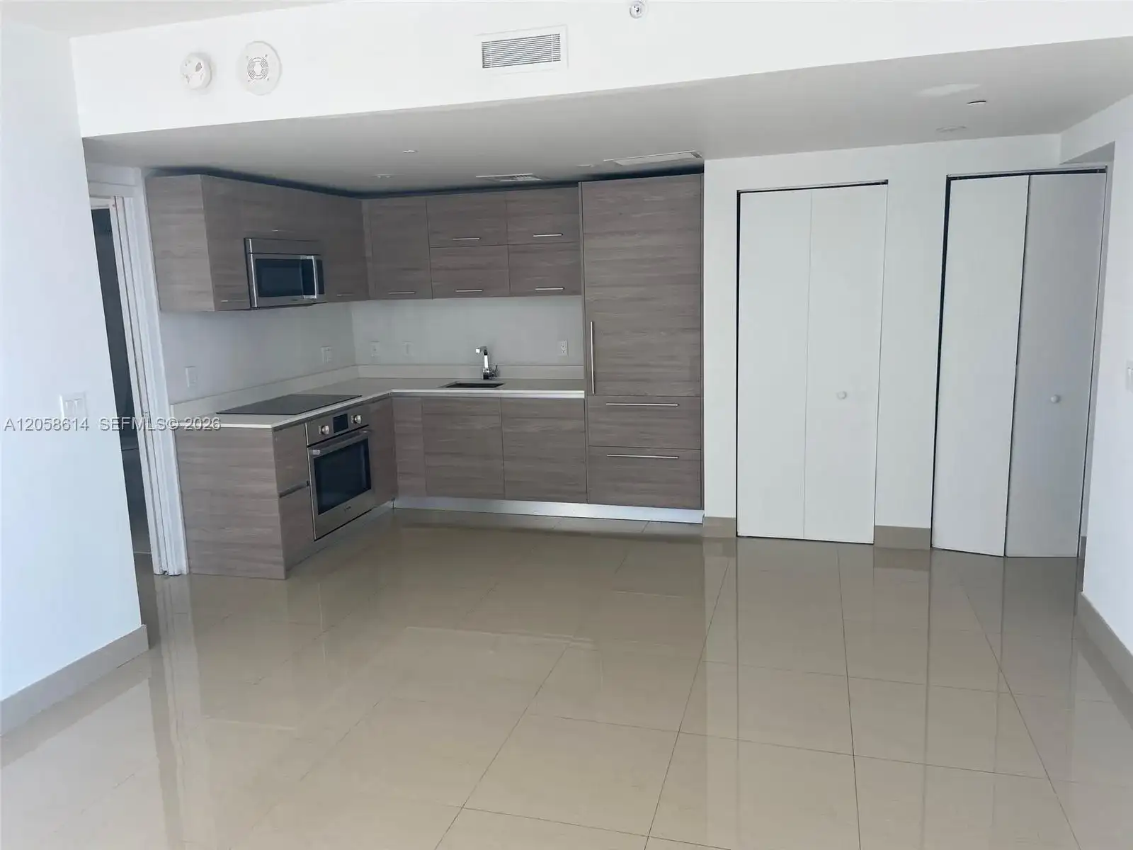 1300 S Miami Ave # 2207, Miami FL 33130 photo 5
