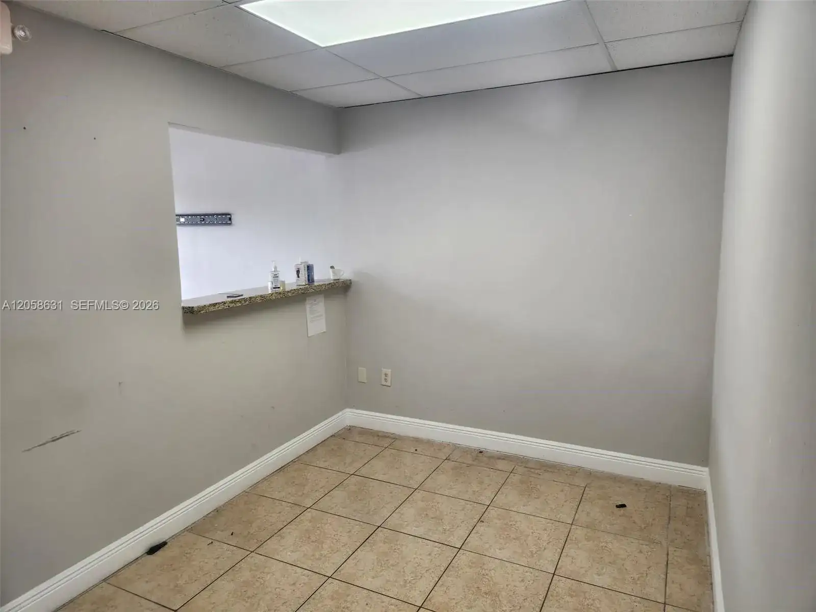 1410 SW 1st St # 1420, Miami FL 33135 photo 5