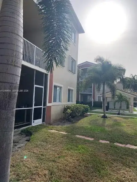 7085 Nova Dr # 102, Davie FL 33317 photo 2